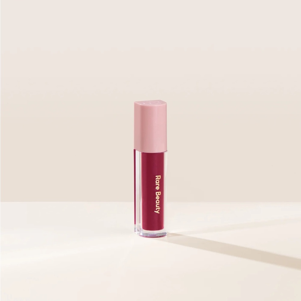 Rare‎ Beauty Stay Vulnerable Liquid Eyeshadow Nearly Berry